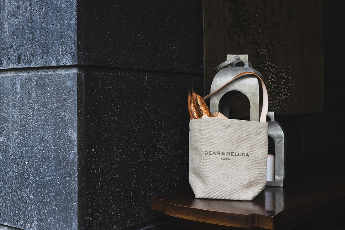 DEAN & DELUCA HAWAII 10TH ANNIVERSARY LINEN LEATHER HANDLE BUCKET TOTE