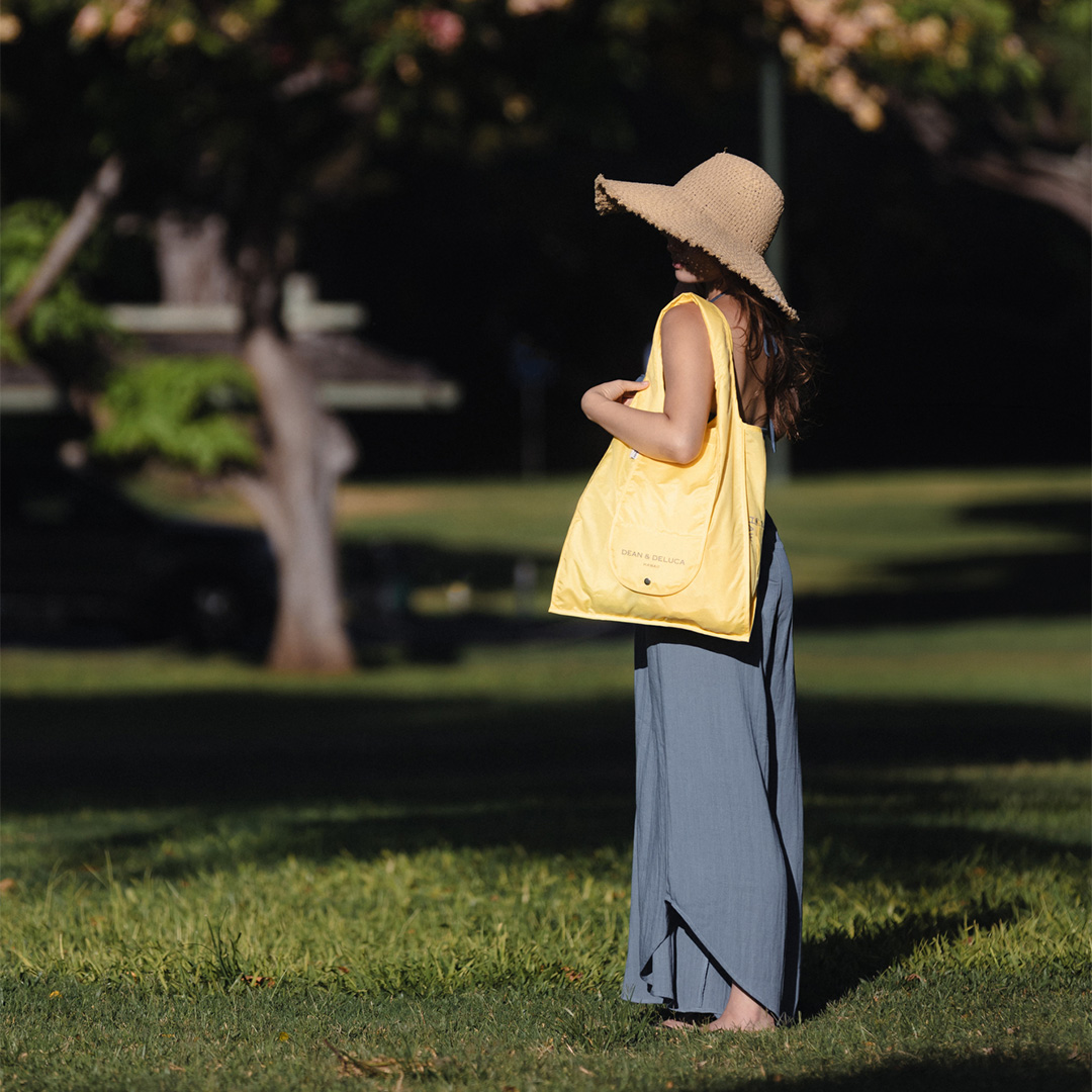 FOLDABLE SHOPPING Bag / Waikiki Sunrise Yellow A Limited Color of The Year 2026 FOLDABLE SHOPPING Bag / Waikiki Sunrise Yellow A Limited Color of The Year 2026
