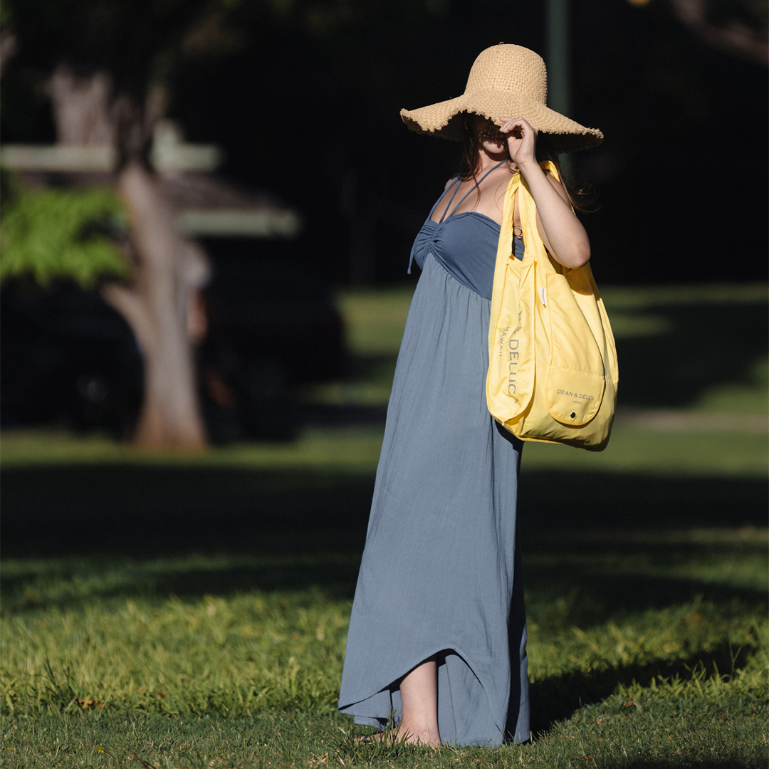 FOLDABLE SHOPPING Bag / Waikiki Sunrise Yellow A Limited Color of The Year 2026 FOLDABLE SHOPPING Bag / Waikiki Sunrise Yellow A Limited Color of The Year 2026